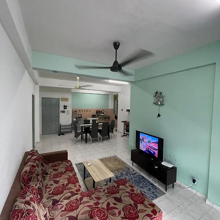 Blissful Breeze 4 Rooms & Netflix By Ezyroom Melaka Ayer Keroh Luaran gambar