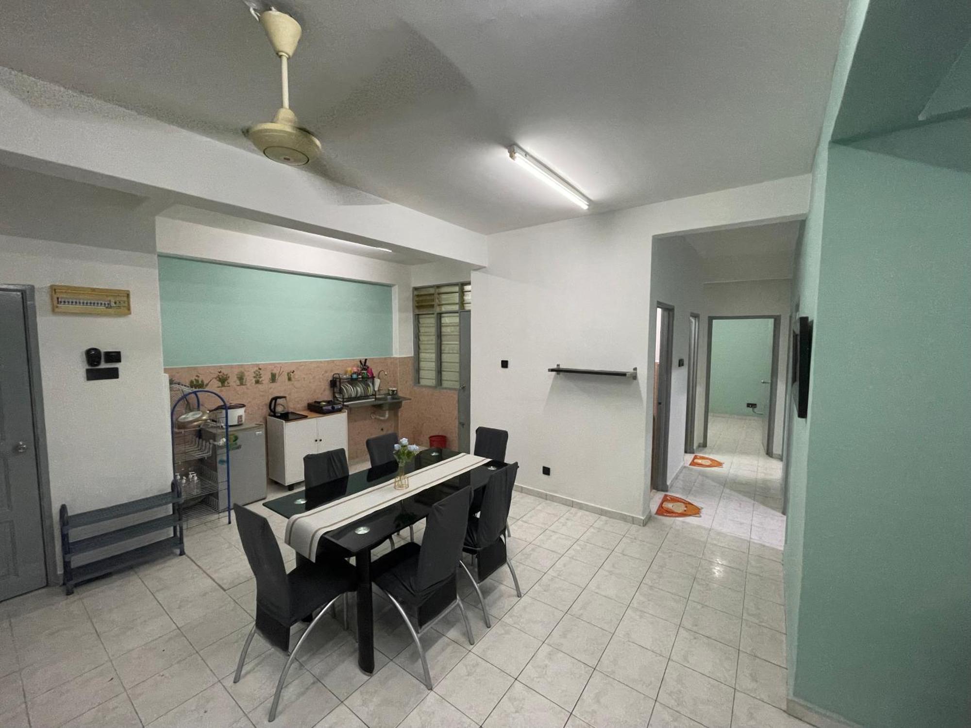 Blissful Breeze 4 Rooms & Netflix By Ezyroom Melaka Ayer Keroh Luaran gambar